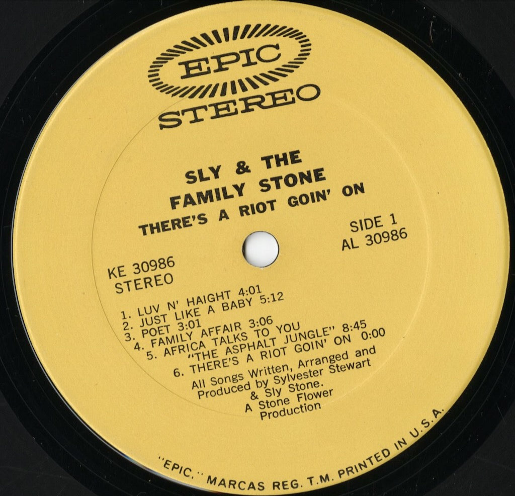 Sly & The Family Stone - There's A Riot Goin' On (KE 30986) LP 1971 US Epic|中古LP