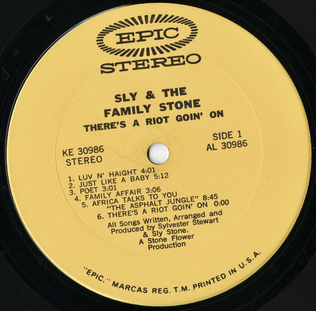 Sly & The Family Stone - There's A Riot Goin' On (KE 30986) 1971 US Epic｜中古LP