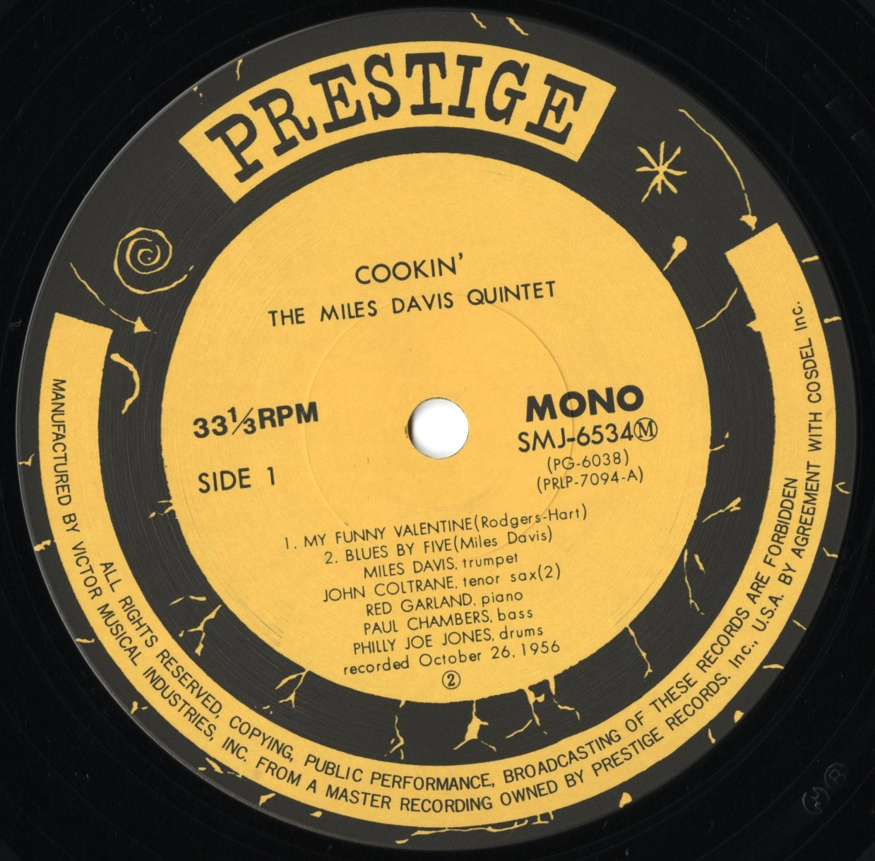 Amazon.co.jp: Cookin' With the Miles Davis Quintet: Music